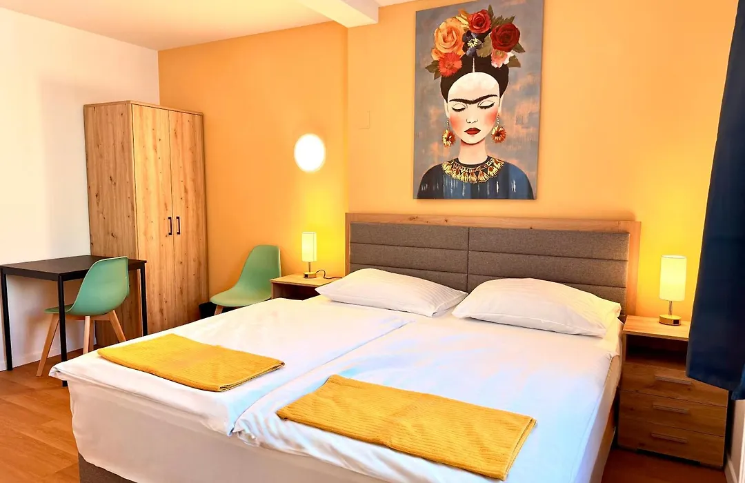 A&T Hotel & Hostel-1